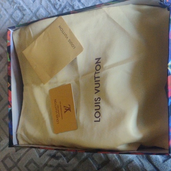 Louis Vuitton high-top shoes,brand new - Picture 6 of 7